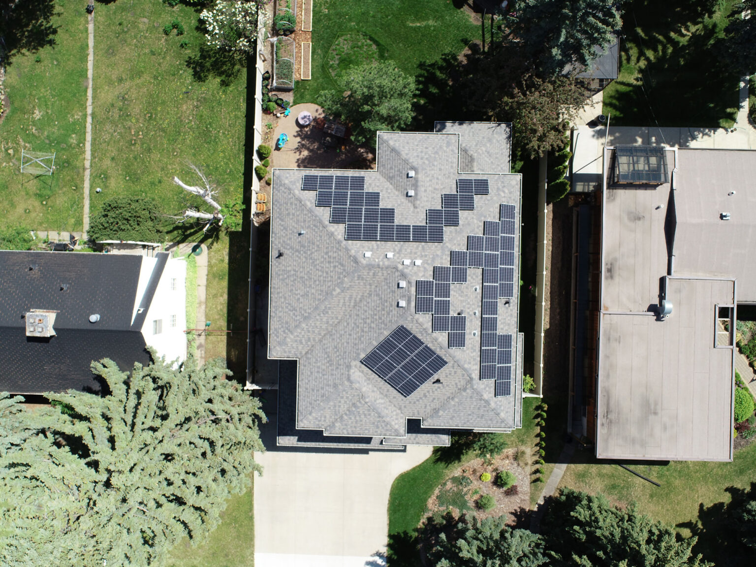 Barker Residence – Great Canadian Solar